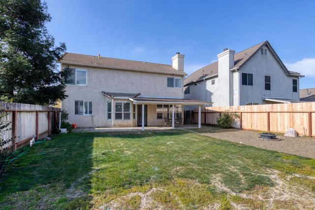 208 Rector Ln, Modesto, CA 95357