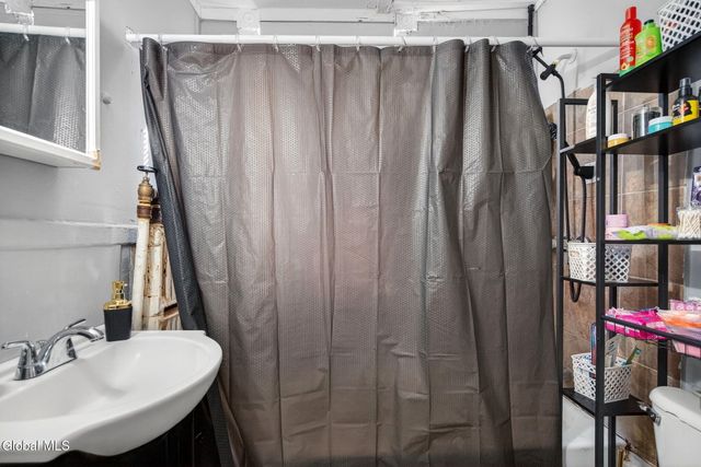 1257 Broadway, Albany, NY 12204