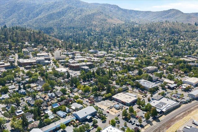 283 N 2nd Street, Ashland, OR 97520