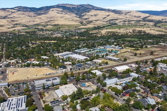 283 N 2nd Street, Ashland, OR 97520