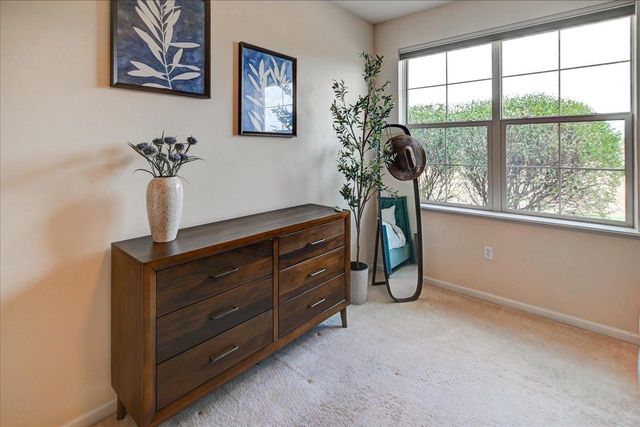 57 Pond View Way, Fitchburg, WI 53711