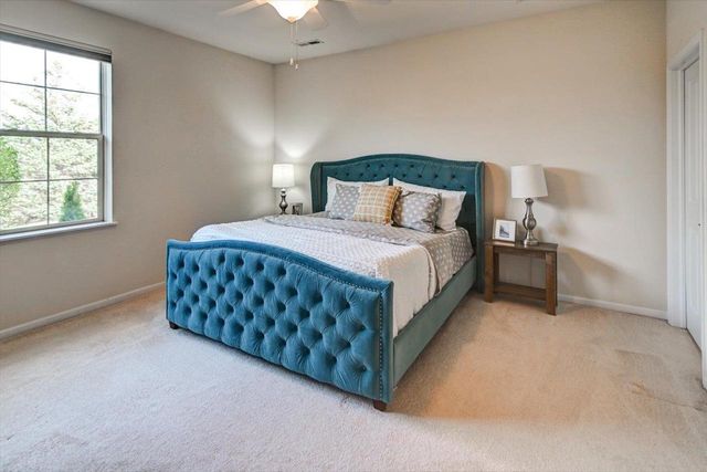 57 Pond View Way, Fitchburg, WI 53711