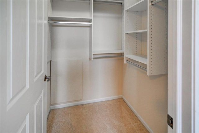 57 Pond View Way, Fitchburg, WI 53711