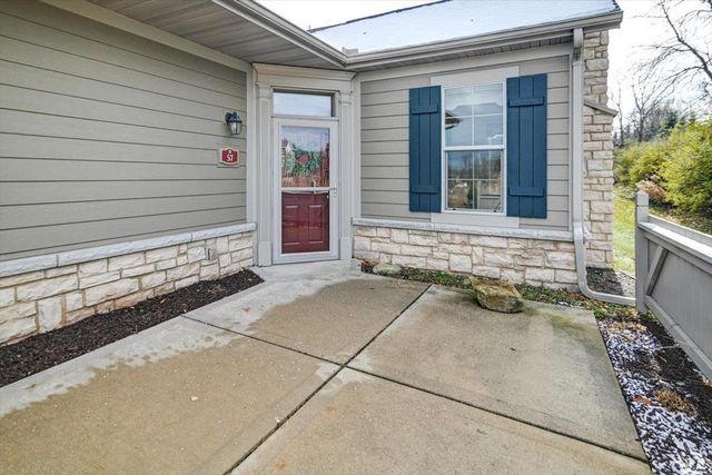 57 Pond View Way, Fitchburg, WI 53711