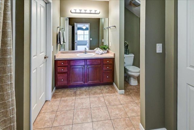 57 Pond View Way, Fitchburg, WI 53711