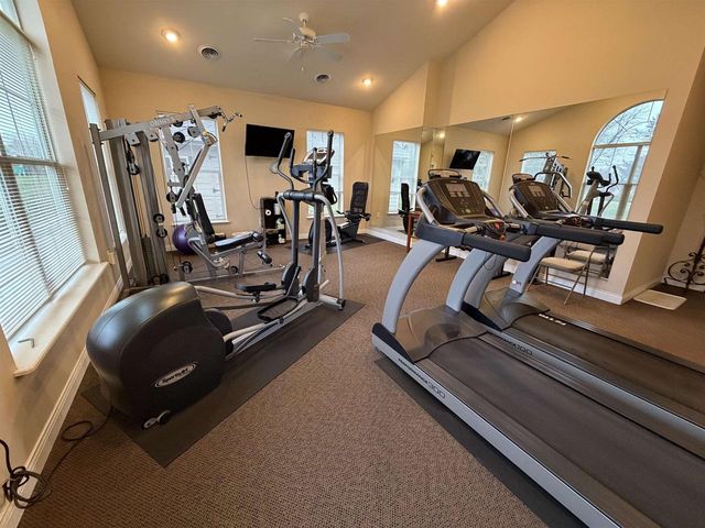 57 Pond View Way, Fitchburg, WI 53711