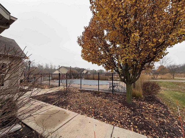 57 Pond View Way, Fitchburg, WI 53711