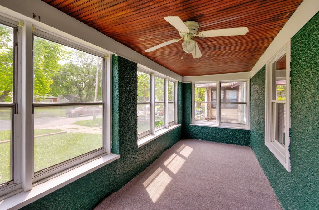 1012 28th Street, Des Moines, IA 50311