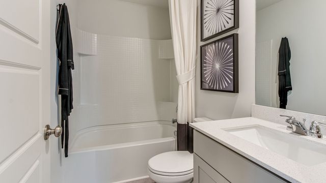 2603 Comanche Ct, Columbia, TN 38401