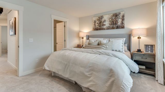 2603 Comanche Ct, Columbia, TN 38401