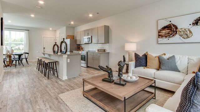 2603 Comanche Ct, Columbia, TN 38401