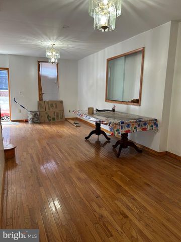 1813 E HAZZARD ST, Philadelphia, PA 19125
