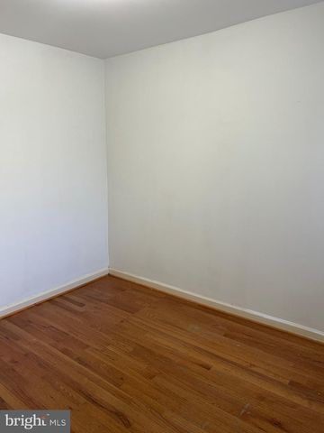 1813 E HAZZARD ST, Philadelphia, PA 19125