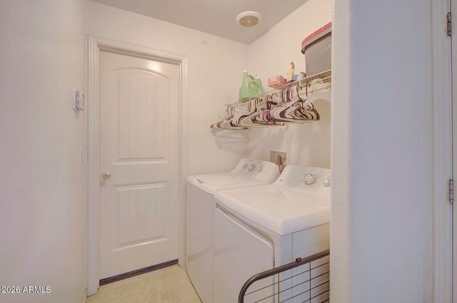 625 W MCKELLIPS Road 156, Mesa, AZ 85201