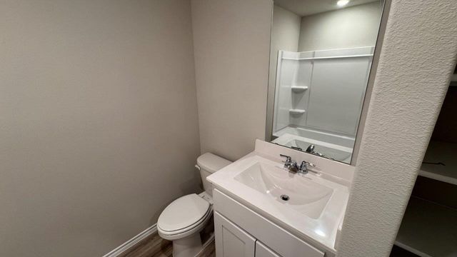 560 MARSH Street, Cleburne, TX 76033