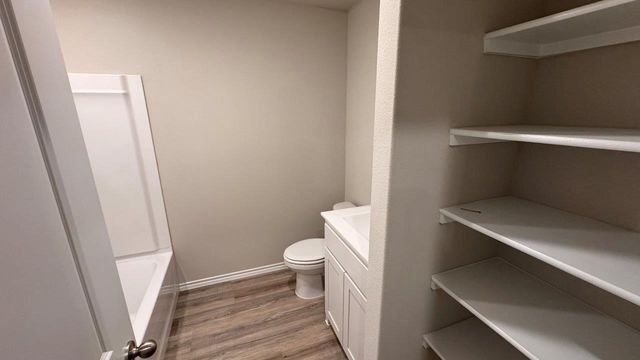 560 MARSH Street, Cleburne, TX 76033