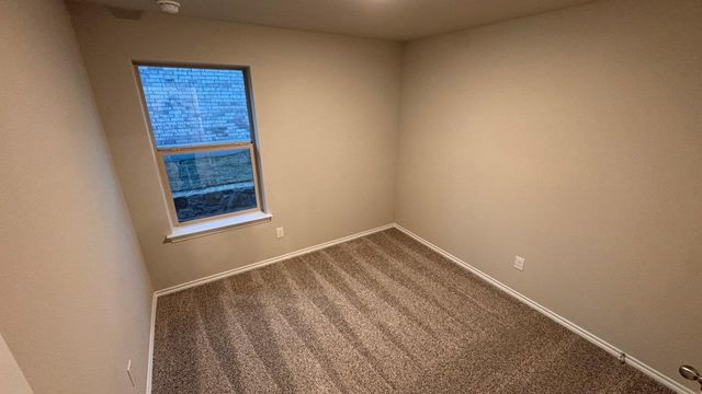 560 MARSH Street, Cleburne, TX 76033