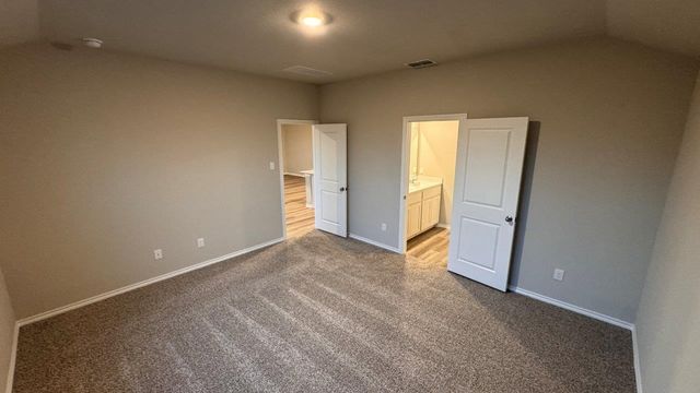 560 MARSH Street, Cleburne, TX 76033