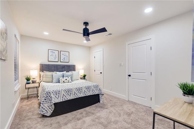 1308 Matthews LN A, Austin, TX 78745