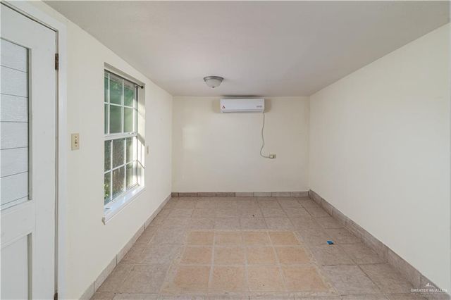 417 E Verbena Avenue, La Feria, TX 78559