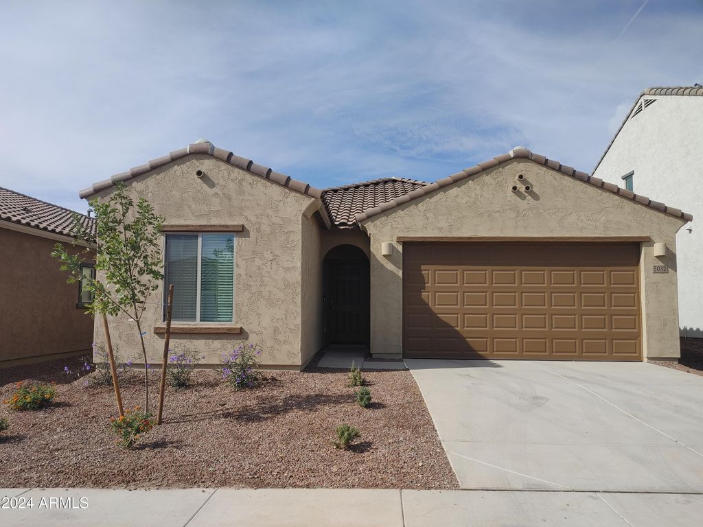 5032 S 251ST Drive, Buckeye, AZ 85326