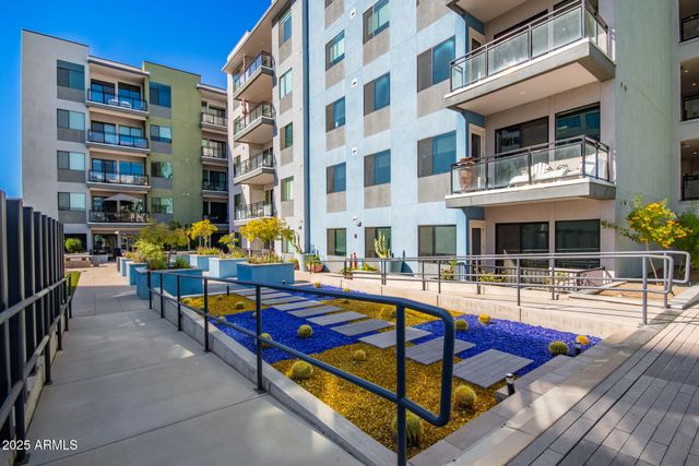 3131 N CENTRAL Avenue 7002, Phoenix, AZ 85012