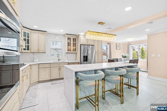 70 Coger Street, Saddle Brook, NJ 07663