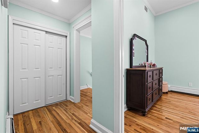 70 Coger Street, Saddle Brook, NJ 07663