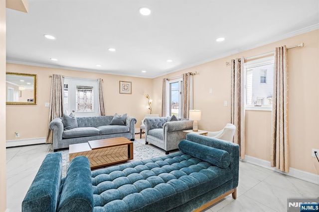 70 Coger Street, Saddle Brook, NJ 07663