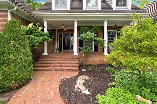 20 E Loch Lloyd Parkway, Loch Lloyd, MO 64012