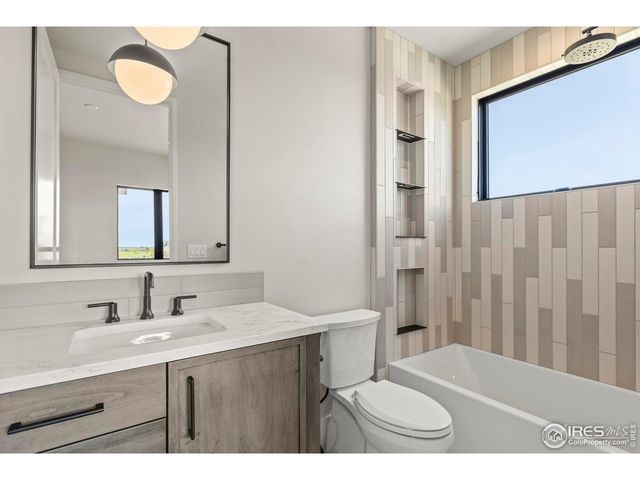 2668 Big Creek Ct, Berthoud, CO 80513