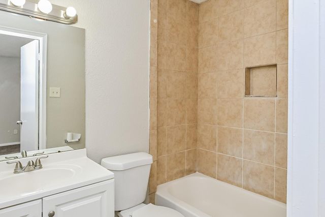 4927 Kilkenny Drive, Houston, TX 77048