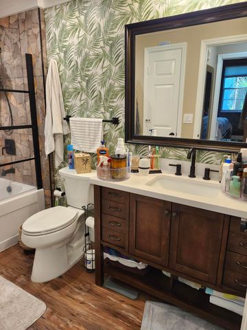 533 NE 3rd Avenue 421, Fort Lauderdale, FL 33301