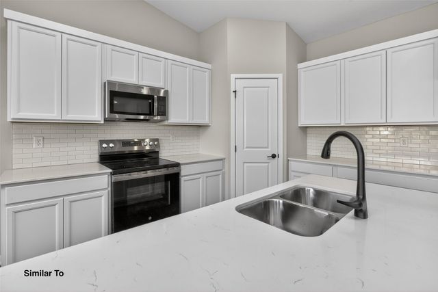 1800 SW Sienna Court, Grimes, IA 50111