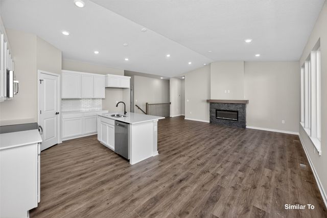 1800 SW Sienna Court, Grimes, IA 50111