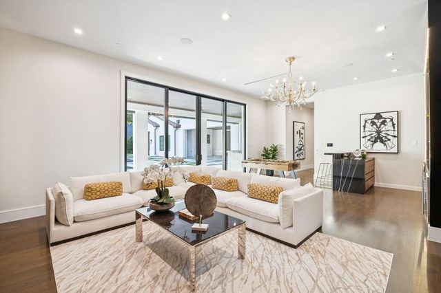 1609 Meandering Way Drive, Westlake, TX 76262