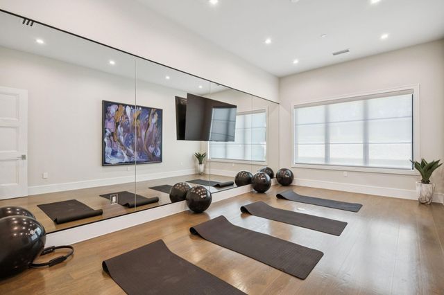 1609 Meandering Way Drive, Westlake, TX 76262