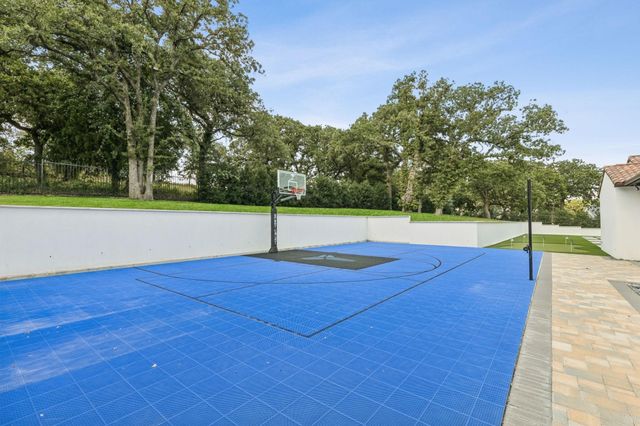 1609 Meandering Way Drive, Westlake, TX 76262