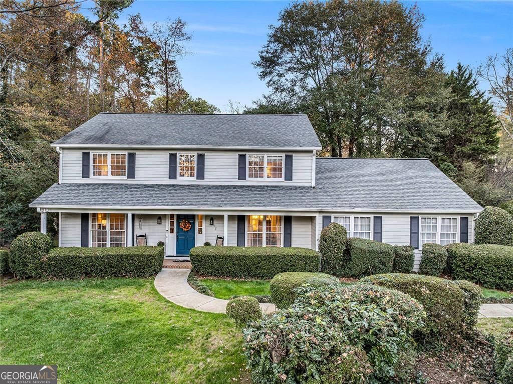 400 Robin Court, Roswell, GA 30076