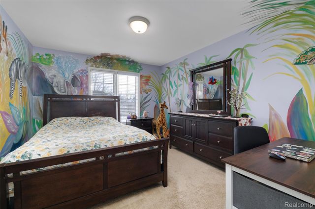 55453 Macintosh Court, Shelby Charter Township, MI 48316