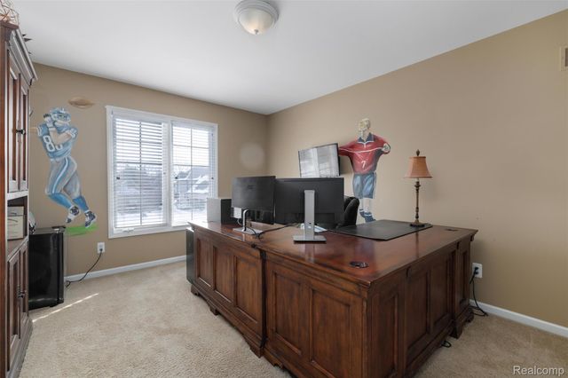 55453 Macintosh Court, Shelby Charter Township, MI 48316