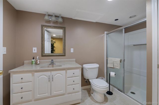 55453 Macintosh Court, Shelby Charter Township, MI 48316