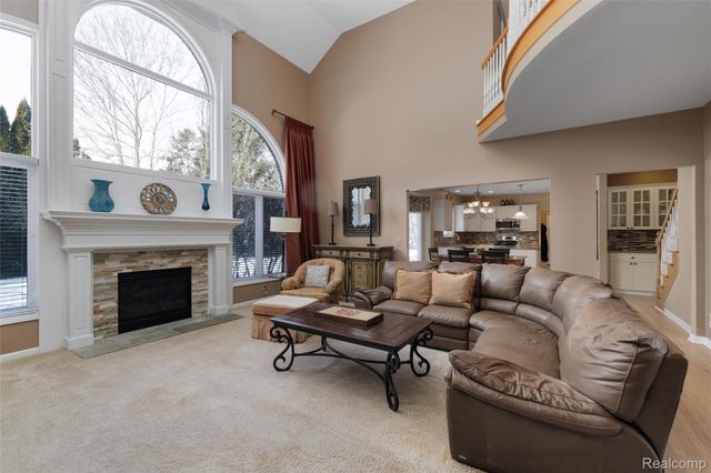 55453 Macintosh Court, Shelby Charter Township, MI 48316