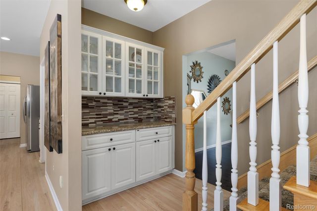 55453 Macintosh Court, Shelby Charter Township, MI 48316