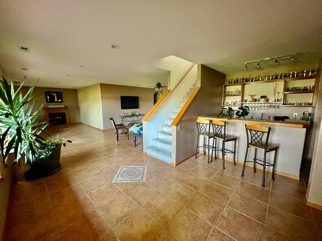 3125 N Ridge Port St, Wichita, KS 67205