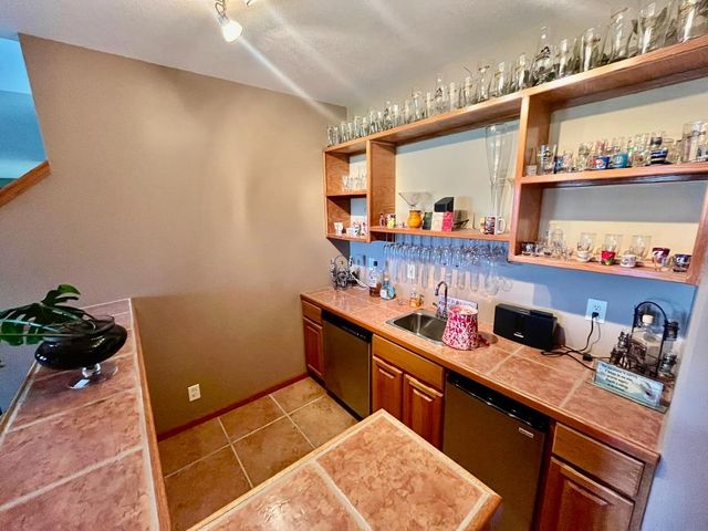 3125 N Ridge Port St, Wichita, KS 67205