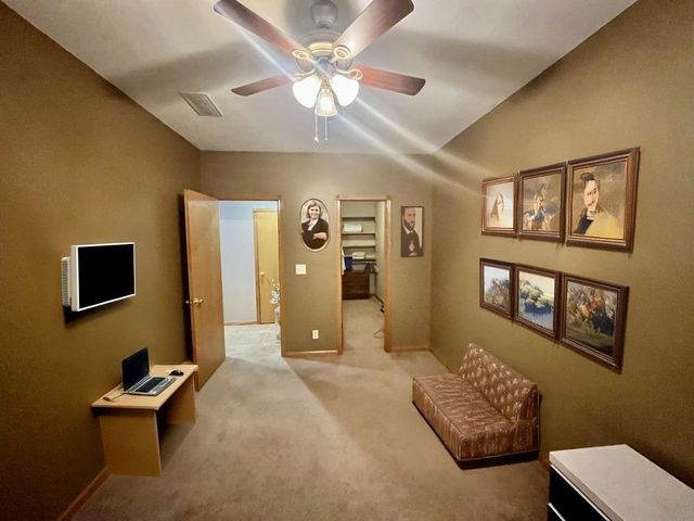 3125 N Ridge Port St, Wichita, KS 67205