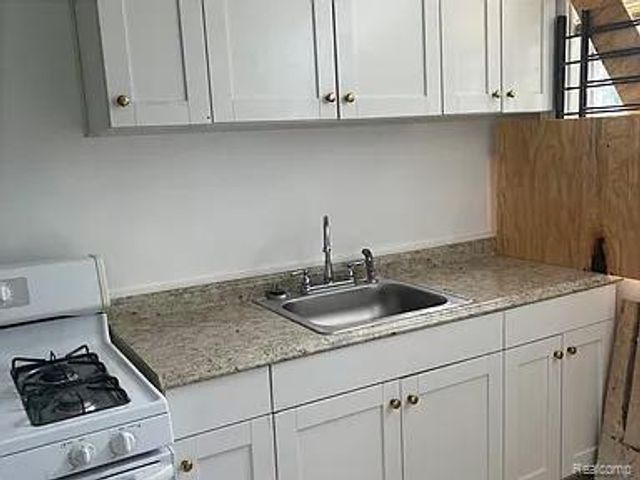 2919 Glendale Street, Detroit, MI 48238