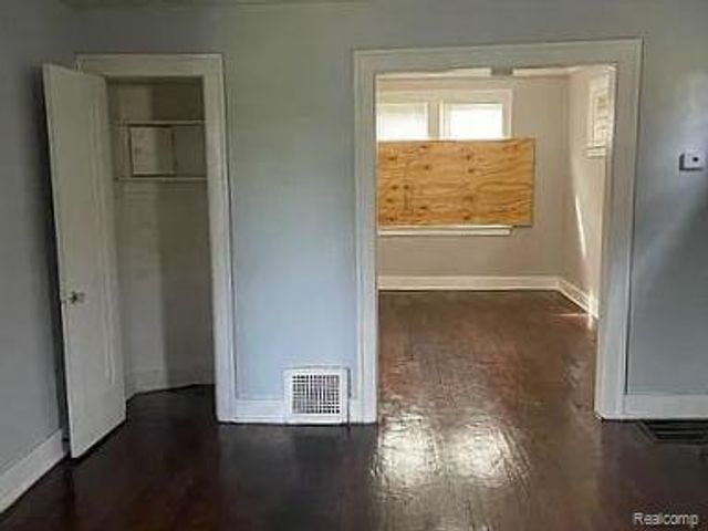 2919 Glendale Street, Detroit, MI 48238