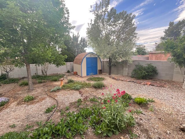 605 Sandler Drive NE, Albuquerque, NM 87123